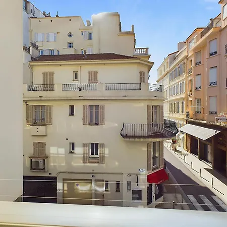 2 Bedroom, 2 Bathrooms, 2 Mins From The Croisette, Monod 348 Cannes