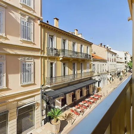 2 Bedroom, 2 Bathrooms, 2 Mins From The Croisette, Monod 348 Cannes