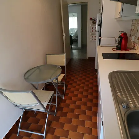 2 Bedroom, 2 Bathrooms, 2 Mins From The Croisette, Monod 348 Apartment